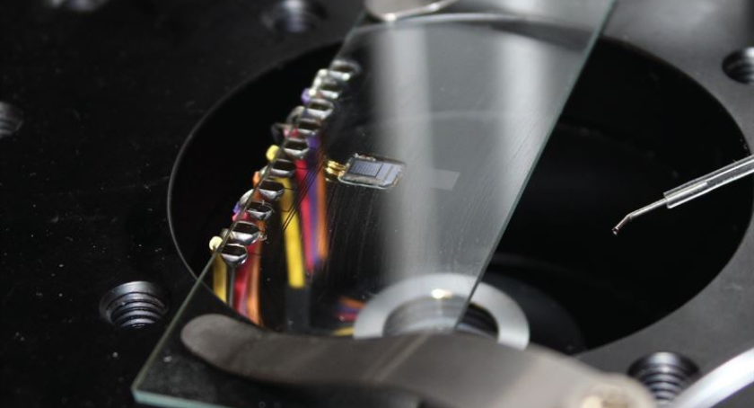Miniature Laser Technology Could Bring Lab Testing Into the Home